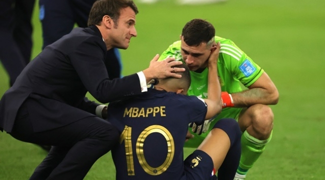 Macron, Dünya Kupası'nı kaybeden Fransız oyuncuları teselli etti