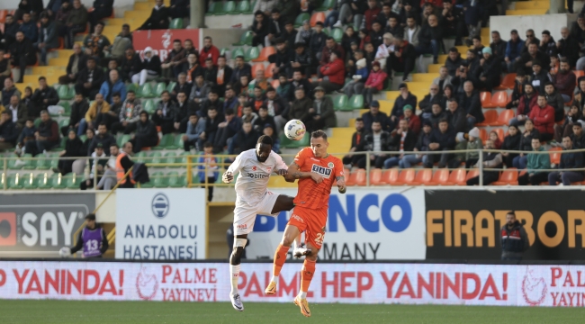 Alanyaspor'da düşüş sürüyor: 0-3