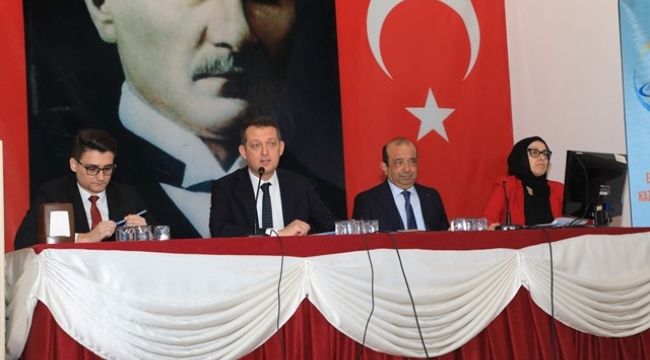 BAĞIMLILIKLA MÜCADELE TOPLANTISI GERÇEKLEŞTİRİLDİ