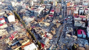 Arama kurtarma çalışmalarında 3. gün | Depremde can kaybı 7 bin 108'e yükseldi