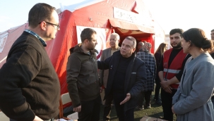 Başkan Böcek deprem bölgesi Gaziantep'te