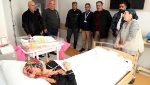 Çavuşoğlu'ndan 'Mucize' bebeğe ziyaret 