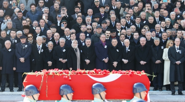 Deniz Baykal son yolculuğuna uğurlandı