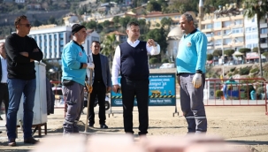 İSKELE CADDESİ ALANYA BELEDİYESİ İLE YENİLENİYOR