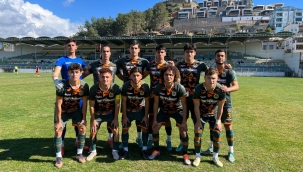 Gençlerden lidere geçit yok