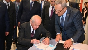 MHP lideri Bahçeli adaylık başvurusunu yaptı