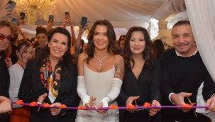 Nazo Klinika açılışına ünlü yağmuru