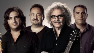 Yeni Türkü 19 Mart'ta Moi Sahne'de