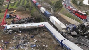 Yunanistan'da iki tren çarpıştı: 36 ölü, 85 yaralı