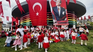 ALANYA BELEDİYESİ RÜYA İPEKTEN VE SAADET ÇELİK KREŞ VE ÇOCUK AKADEMİSİ'NDE 23 NİSAN COŞKUSU