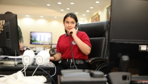 BAŞKAN YÜCEL KOLTUĞUNU 4. SINIF ÖĞRENCİSİ BUĞLEM'E DEVRETTİ