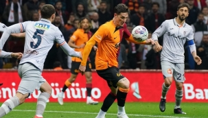 Galatasaray kupaya veda etti. Galatasaray 2 - 3 Başakşehir