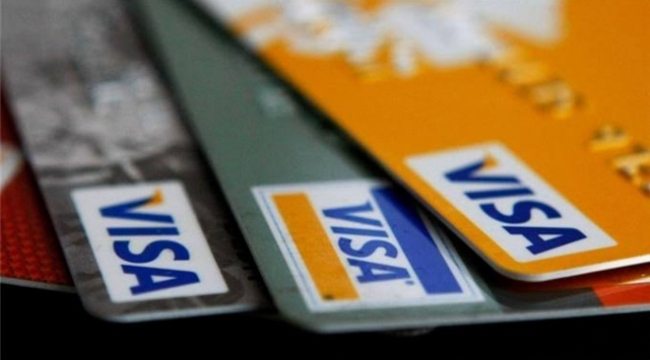 Kredi kartları için emsal karar: Müzakere edilmeden aidat alınamaz