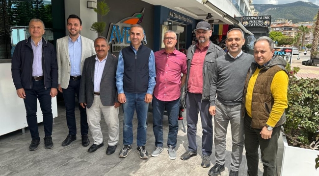 Müftüoğlu eski belediye başkanlarıyla buluştu
