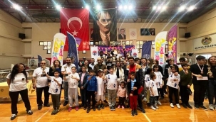 Satranç Turnuvası'nda kıyasıya rekabet