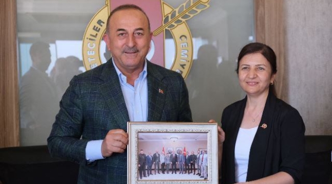 Dışişleri Bakanı Çavuşoğlu Alanya'da gazeteciler ile buluştu 
