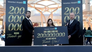 İstanbul Havalimanı'nın 200 milyonuncu yolcusu Malezyalı Lee oldu
