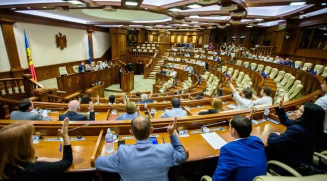 Moldova'da parlamento olağanüstü hali 60 gün daha uzattı