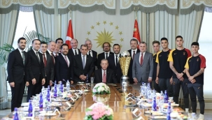 Cumhurbaşkanı Erdoğan, Galatasaray heyetini kabul etti