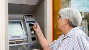 Emekli maaşı ve bayram ikramiyesinde ödeme tarihi belli oldu: Hesaplara yatırılacağı takvim netleşti