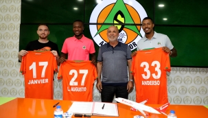 Alanyaspor'dan imza şov