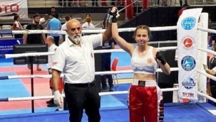 Azra Uyar, Alanya'nın gururu oldu. 