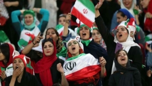 İran'da kadınların stadyumlara girişine onay verildi