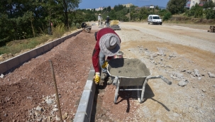 KESTEL YENİ ÜNİVERSİTE YOLU'NDA KALDIRIM ÇALIŞMASI BAŞLATILDI