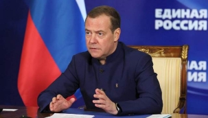 Medvedev: 'Ukrayna'nın saldırısı başarılı olursa nükleer silah kullanırız'