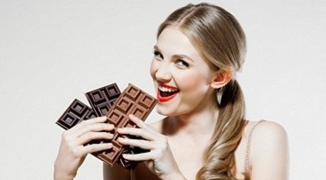 Araştırma: Almancıların yüzde 53.7'si yanında çikolata getiriyor