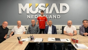 Çavuşoğlu'ndan MÜSİAD Hollanda Temsilciliği'ne ziyaret