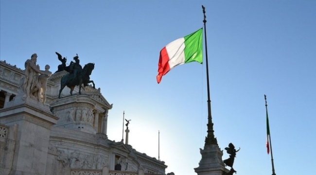 İtalya, Rusya ve Belarus vatandaşlarına 'altın vize' vermeyi durdurdu