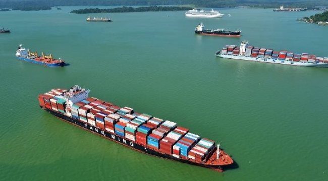 Panama Kanalı'nı kuraklık vurdu: 200 gemi mahsur kaldı