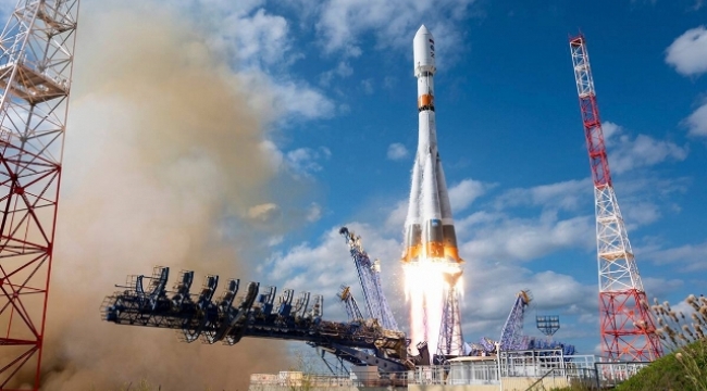 Roscosmos: Luna-25'in motoru 43 saniye geç kapandı, araç Ay'a çarptı