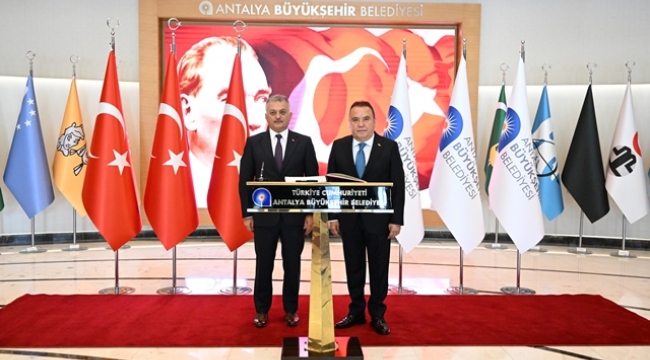 Vali Yazıcı'dan Başkan Böcek'e veda ziyareti