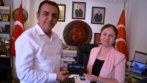 AGC'den siyasilere hayırlı olsun ziyareti