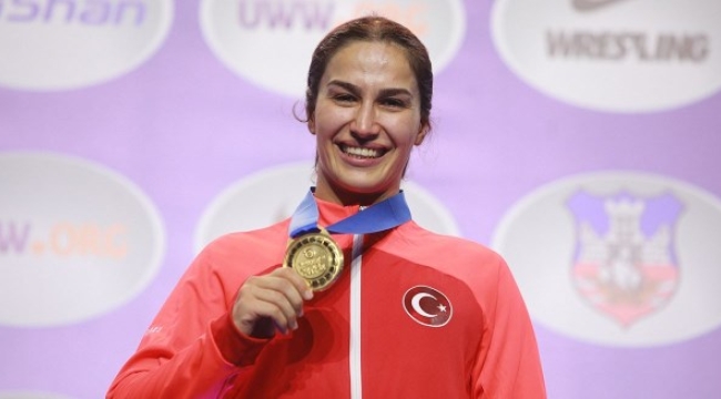 Buse Tosun Çavuşoğlu dünya şampiyonu oldu: 'Rüya gibi bir gün yaşıyorum'