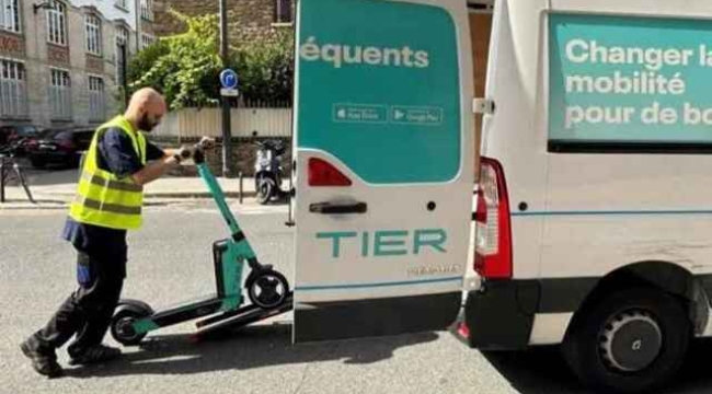 Paris sokaklarında scooterlar kaldırıldı