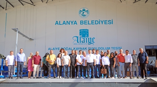  ALAİYE SU HİZMETE GİRDİ BAŞKAN YÜCEL: "HEM KALİTELİ, HEM YÜZDE 50 DAHA UCUZ ALAİYE SU'YU ÜRETTİK HER EVE GİRMESİNİ SAĞLAYACAĞIZ"