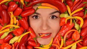 Dünyanın en acı biberini yetiştirerek rekor kıran adam anlattı: Yendiğinde neler yaşanıyor?