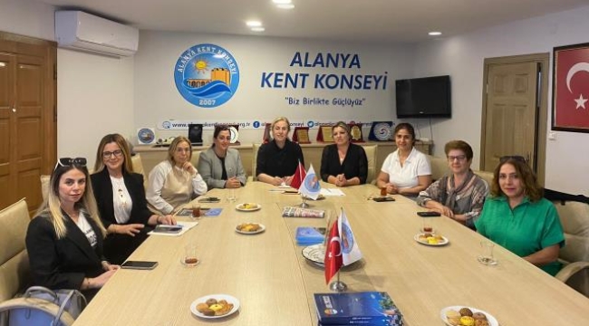 "ALANYA'DA KADINLARIN SESİ OLACAĞIZ"