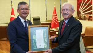 CHP'de devir teslim töreni