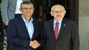 CHP Genel Başkanı Özel, Kılıçdaroğlu'nu evinde ziyaret etti