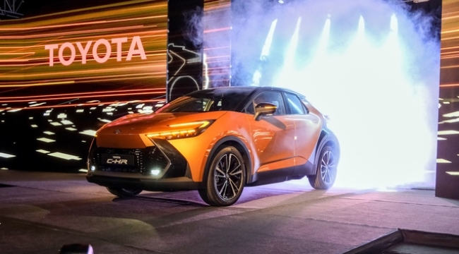 İkinci nesil Toyota C-HR Sakarya'da banttan indi