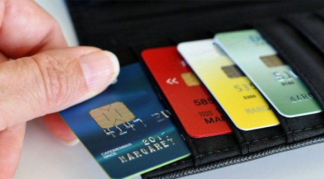 Kredi kartı borçları yüzde 180 arttı