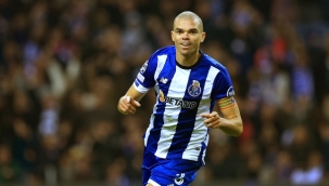 Pepe, Şampiyonlar Ligi'nde gol atan en yaşlı futbolcu oldu