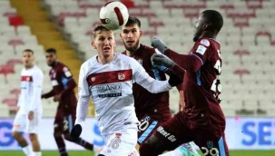 Soğuk gece, sıcak futbol! Sivas'ta gol düellosu