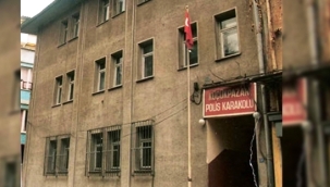 1950'li yıllarında 3 kafadar girişimci emekli polis memurunun  sahte karakolu