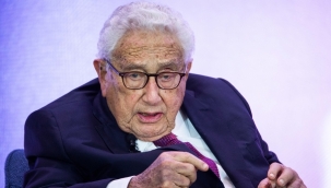 ABD'nin "savaş suçlusu" eski bakanı Kissinger 100 yaşında hayatını kaybetti