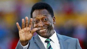 Brezilyalı futbol efsanesi Pele vefatının ilk yılında anılıyor